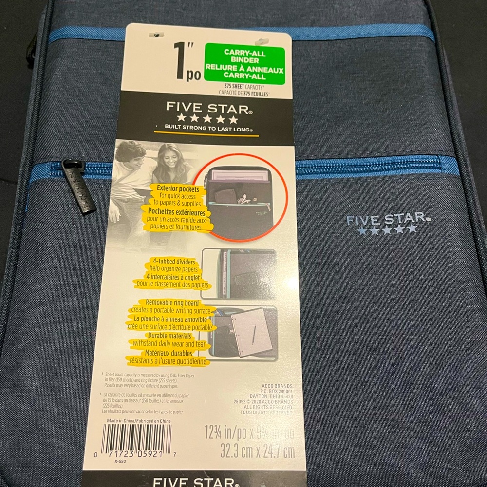 Five Star Blue Zip up Binder with Pockets